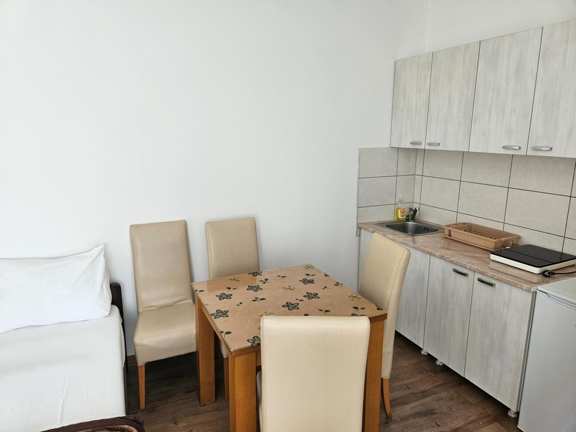 Apartments Kuca Aleksic Ni المظهر الخارجي الصورة