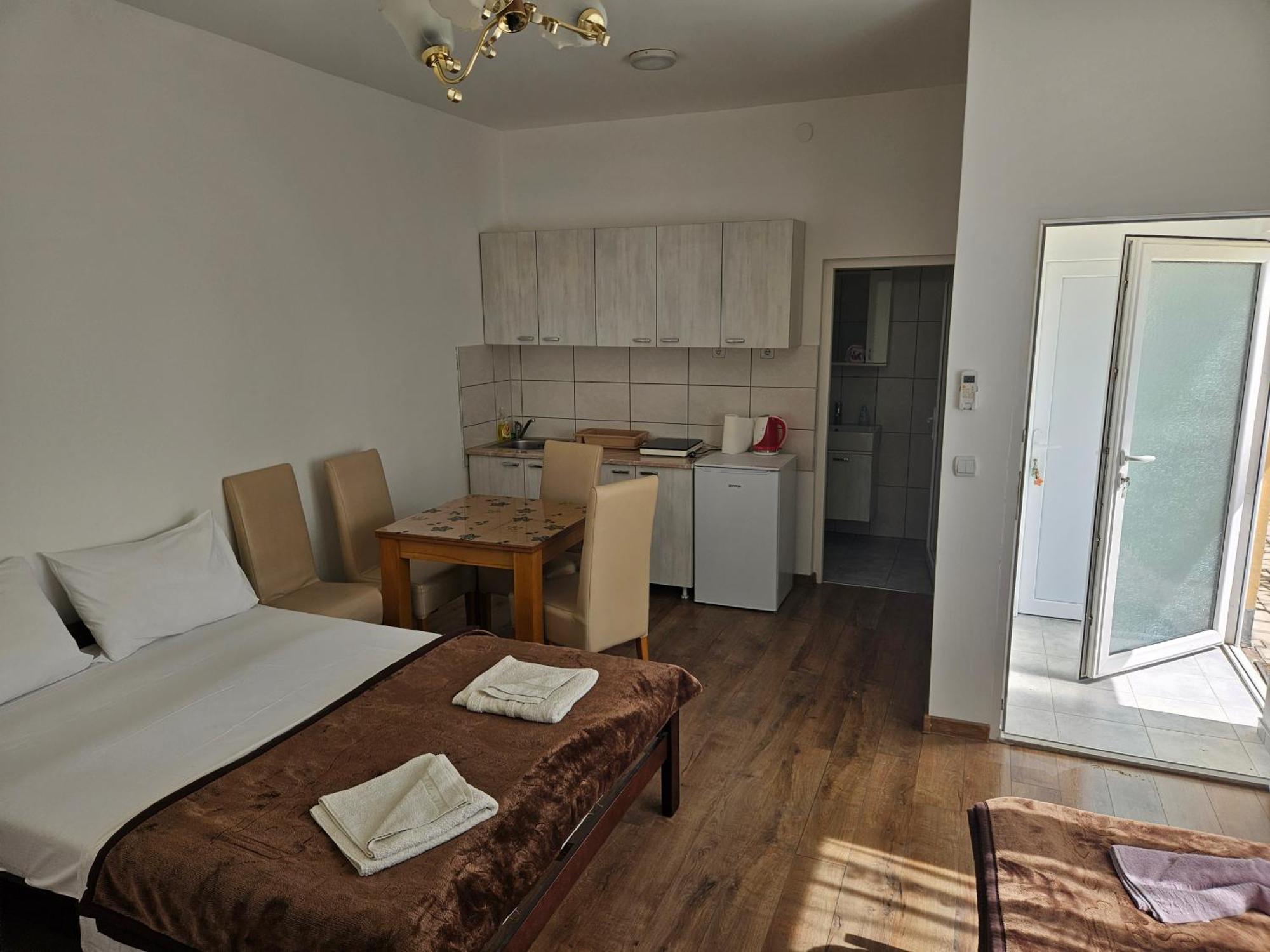 Apartments Kuca Aleksic Ni المظهر الخارجي الصورة