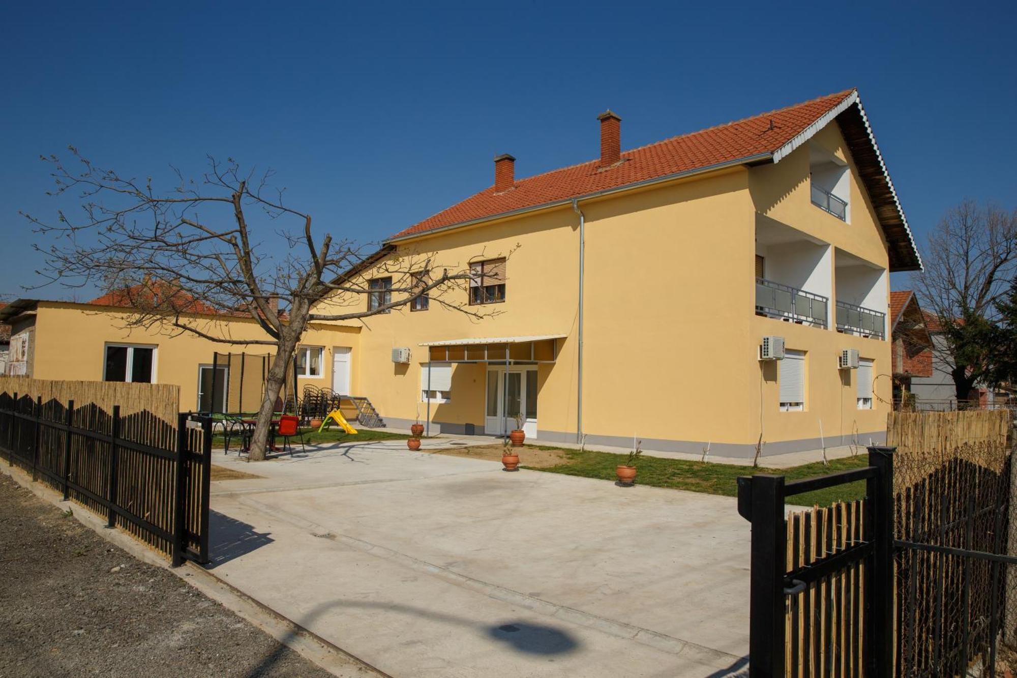 Apartments Kuca Aleksic Ni المظهر الخارجي الصورة