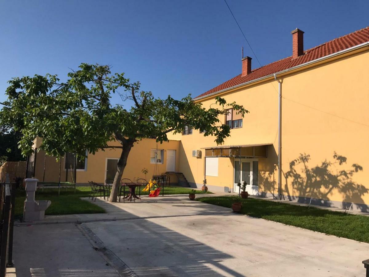 Apartments Kuca Aleksic Ni المظهر الخارجي الصورة