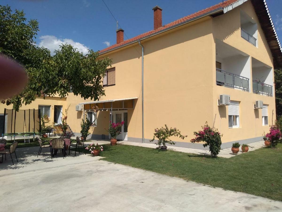 Apartments Kuca Aleksic Ni المظهر الخارجي الصورة